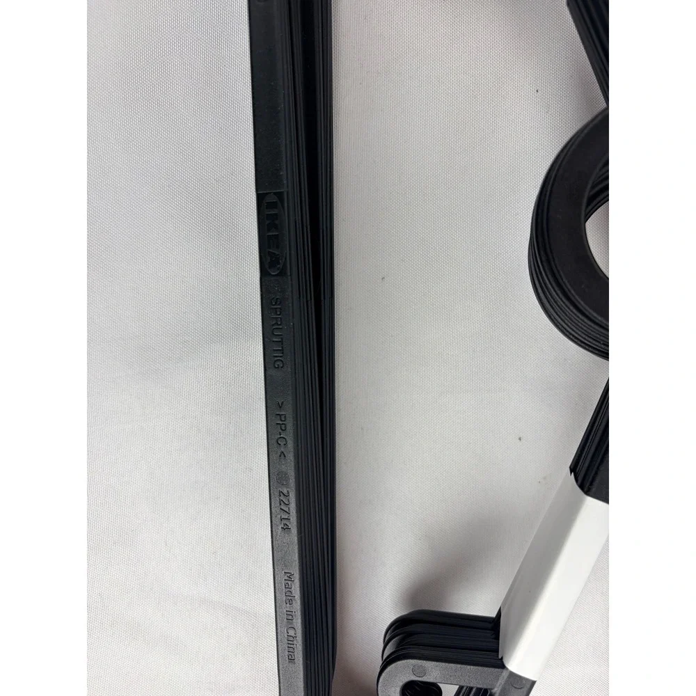 IKEA‎ SPRUTTIG Black Plastic Hangers 20 Clothes Hangers 203.170.79